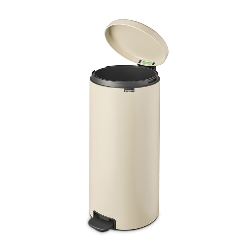 Кош за смет с педал Brabantia NewIcon 1005539, 30 л, Леко затваряне, Противоплъзгаща основа, Бежов