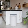 Кош за смет Brabantia Touch Bin New 1005543, 40 л, Плавно и безшумно отваряне, Голям отвор, Бежов