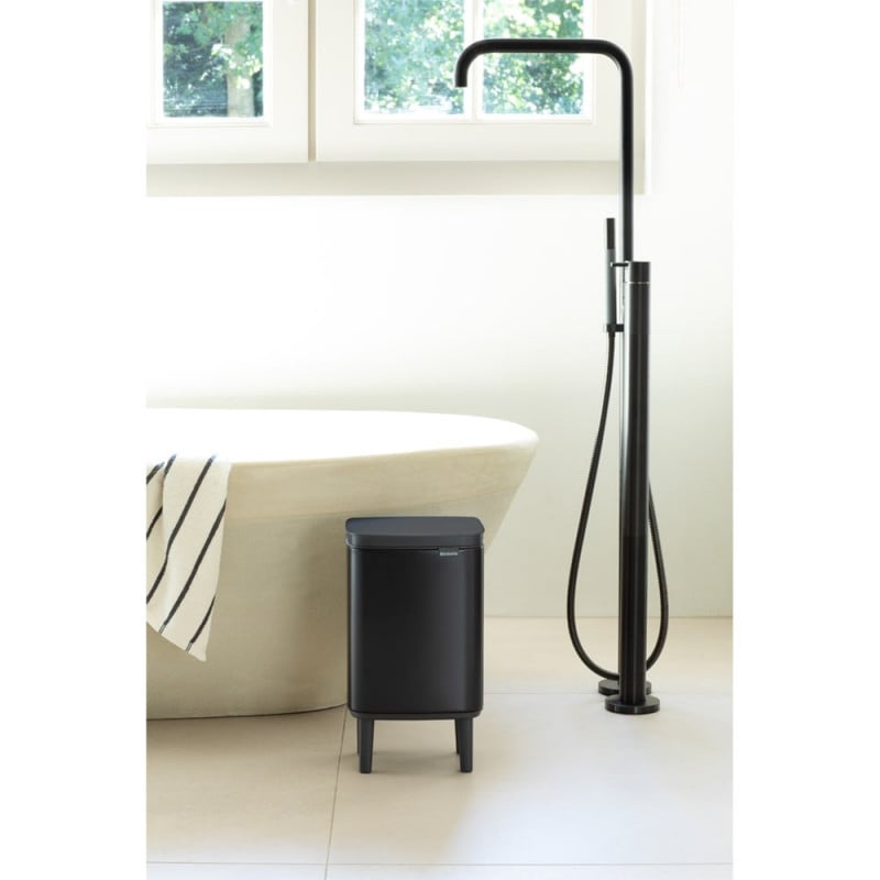 Кош за боклук Brabantia Bo Small Hi 1006645, 7 л, Повдигнат, Плавно и безшумно отваряне, Черен мат