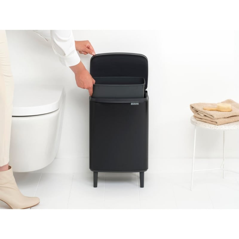 Кош за боклук Brabantia Bo Small Hi 1006649, 12 л, Плавно и безшумно отваряне, Черен мат