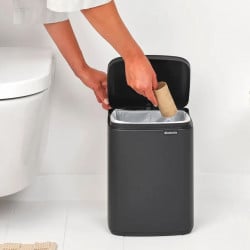 Кош за смет Brabantia Bo Small 1006622, 4 л, Плавно и безшумно отваряне, Черен мат