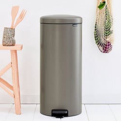 Кош за боклук с педал Brabantia NewIcon 649057, 30 л, Леко затваряне, Противоплъзгаща основа, Сив