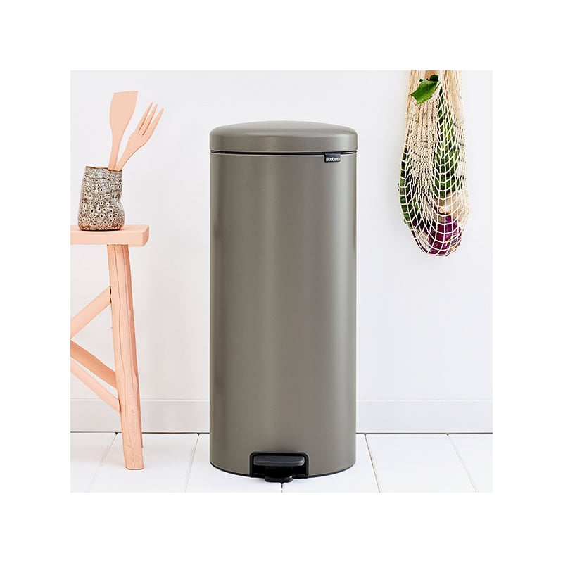 Кош за боклук с педал Brabantia NewIcon 649057, 30 л, Леко затваряне, Противоплъзгаща основа, Сив