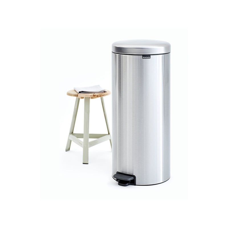 Кош за боклук с педал Brabantia NewIcon 649061, 30 л, Леко затваряне, Противоплъзгаща основа, Устойчив на пръстови отпечатъци, Инокс/Мат