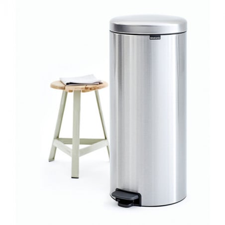 Кош за боклук с педал Brabantia NewIcon 649061, 30 л, Леко затваряне, Противоплъзгаща основа, Устойчив на пръстови отпечатъци, Инокс/Мат