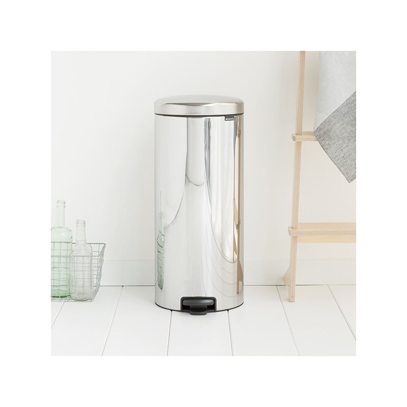 Кош за боклук с педал Brabantia NewIcon 649064, 30 л, Леко затваряне, Противоплъзгаща основа, Метална вътрешна кофа, Инокс