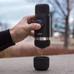 Преносима еспресо машина Wacaco Nanopresso Classic, NS Адаптер за Nespresso капсули, 18bar, 80 мл, Без необходимост от зареждане и батерии, Черен